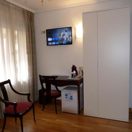 Hostal Navarra Pamplona Exterior photo