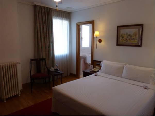 Hostal Navarra Pamplona Exterior photo